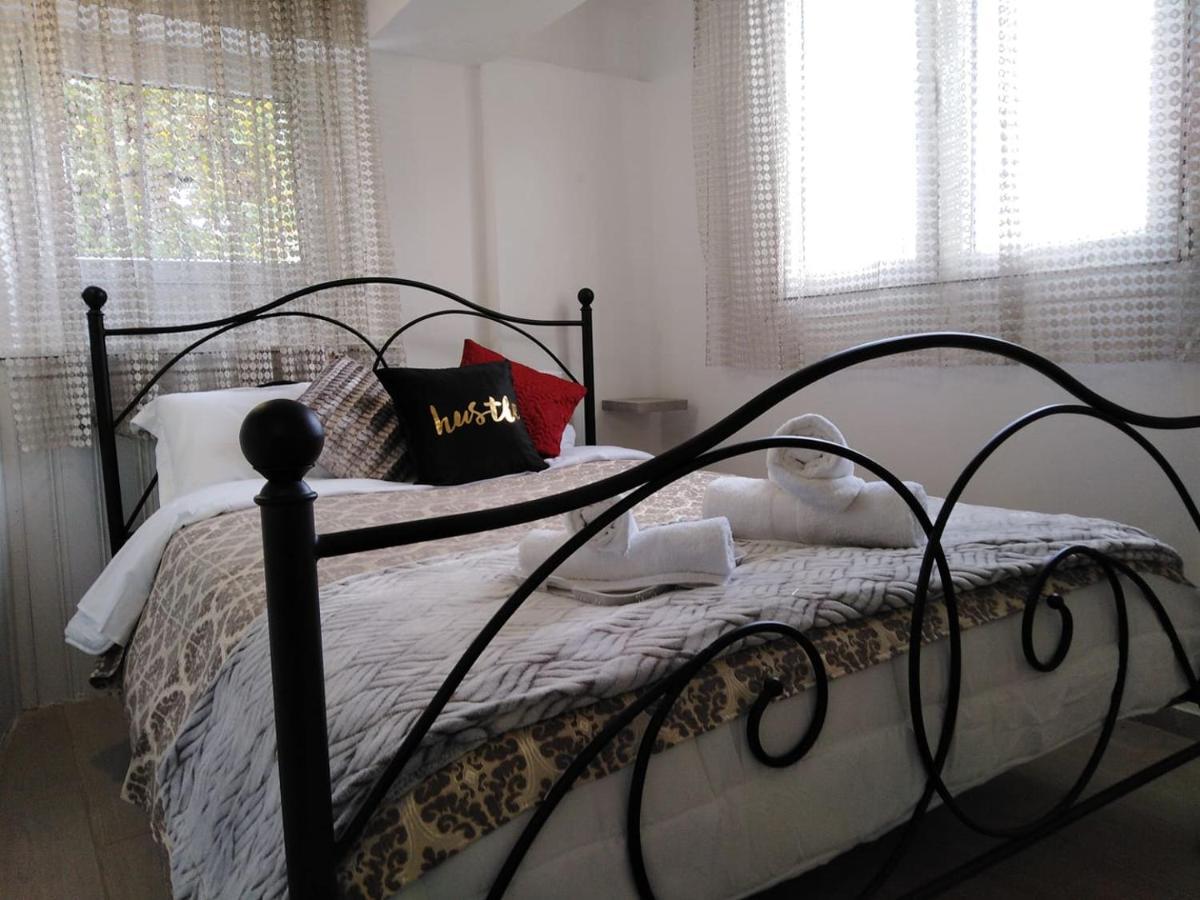 Katsikantaris Homes Пафос Екстериор снимка