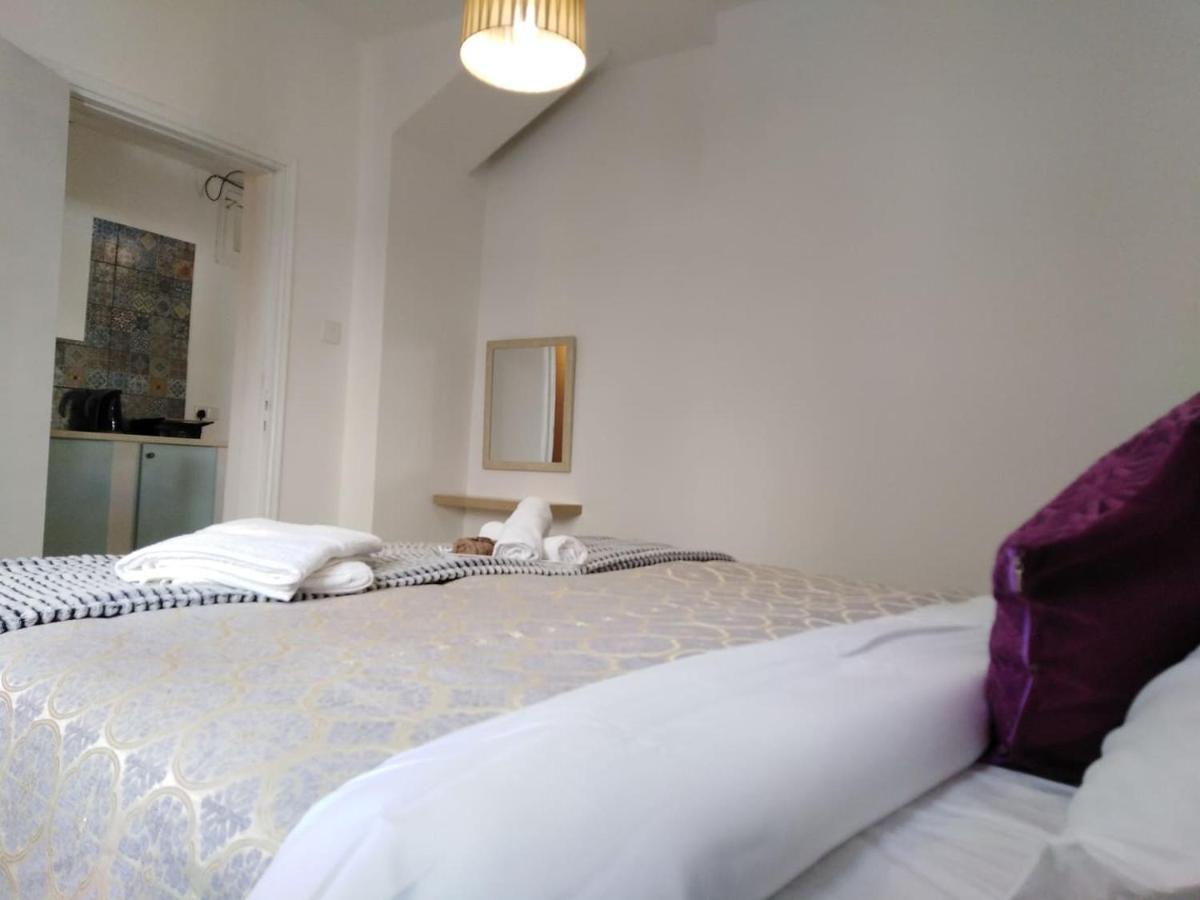 Katsikantaris Homes Пафос Екстериор снимка